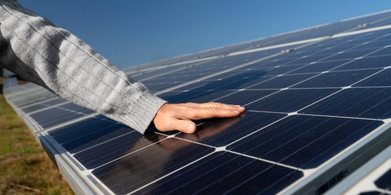 Qual a frequência ideal para limpar seus painéis solares?